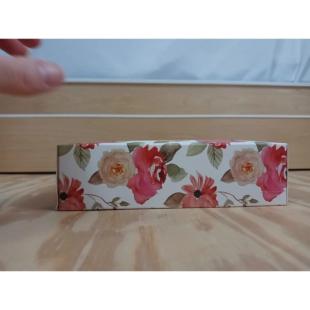NIB Belle Maison Wild Roses Scented‎ Soap Petals Pretty Pink Rose Soap